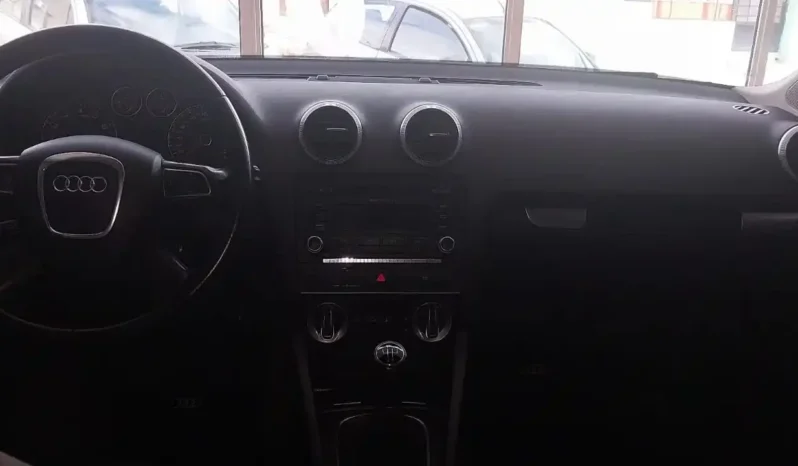 
Audi A3 Sportback 1.6 2010 completo									