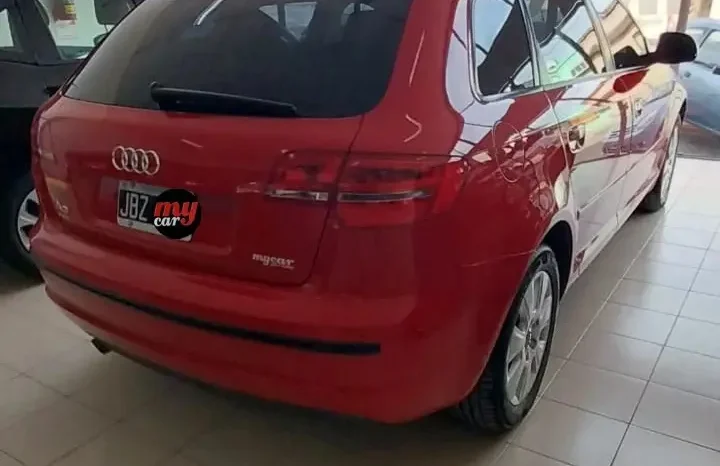 
Audi A3 Sportback 1.6 2010 completo									