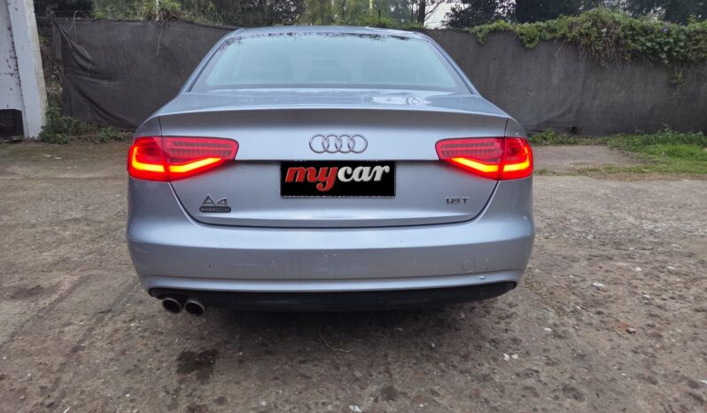 
AUDI A4 1.8 T FSI Año 2016 completo									