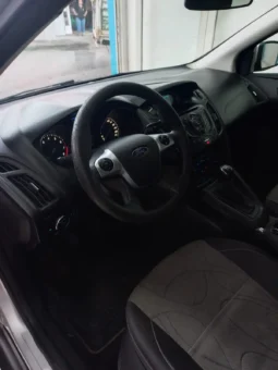 
FORD FOCUS 5P 1.6L N MT S 2015 completo									