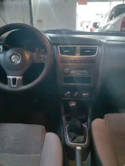 Volkswagen Surán 2011 completo