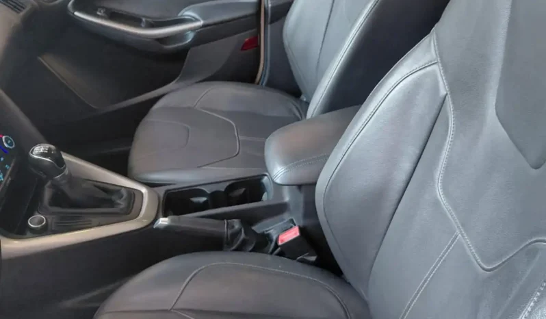 
Ford Focus SE PLUS 2017 completo									