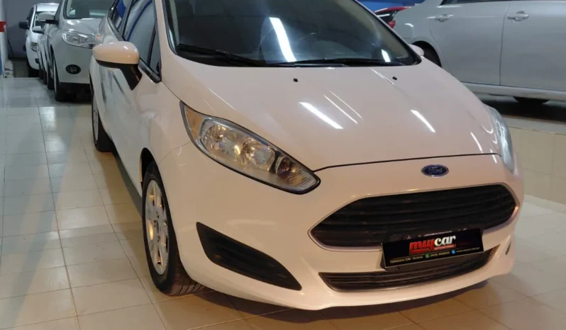 
Ford Fiesta Kinetic 1.6L S Plus completo									